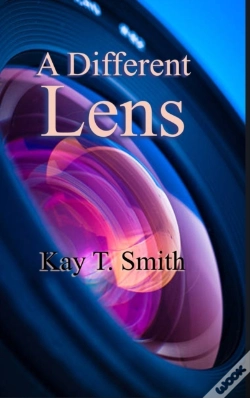 Capa do artigo A Different Lens