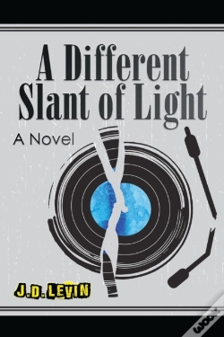 Capa do artigo A Different Slant Of Light