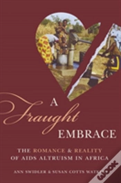 Capa do artigo A Fraught Embrace
