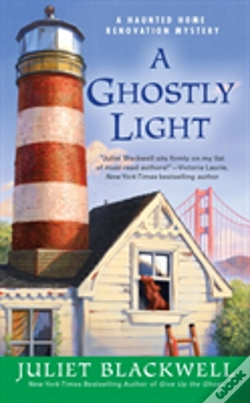Capa do artigo A Ghostly Light