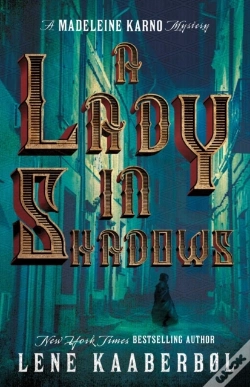 Capa do artigo A Lady In Shadows