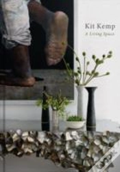 Capa do artigo A Living Space
