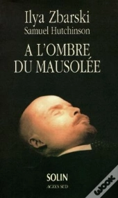 A L'Ombre Du Mausolee, Une Dynastie D'Embaumeurs