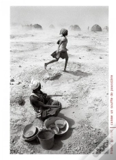 Afrique ; Comme Un Souffle De Poussière