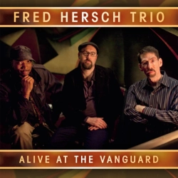 Capa do artigo Alive at the Vanguard - CD