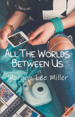 Capa do artigo All The Worlds Between Us