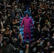 Capa do artigo Alone in a Crowd - Vinil