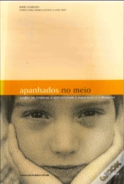 Capa do artigo Apanhados no Meio