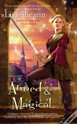 Capa do artigo Armed & Magical