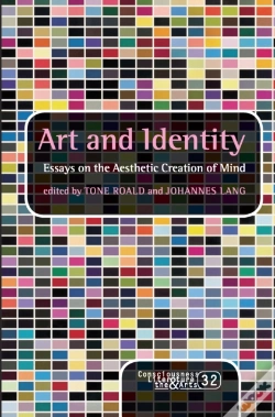 Capa do artigo Art And Identity