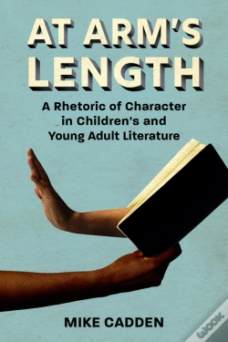 Capa do artigo At Arm'S Length