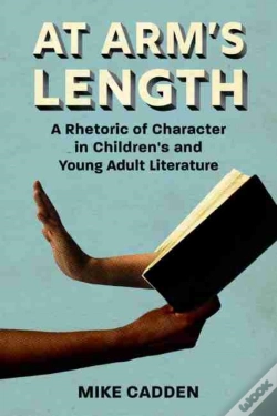 Capa do artigo At Arm'S Length