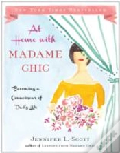 Capa do artigo At Home With Madame Chic