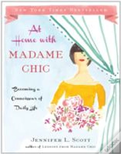 Capa do artigo At Home With Madame Chic