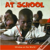 Capa do artigo At School