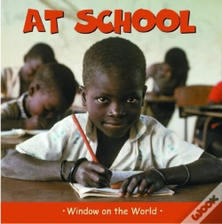 Capa do artigo At School