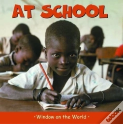 Capa do artigo At School