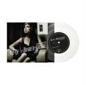 Capa do artigo Back to Black - Vinil