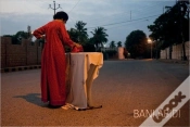 Capa do artigo Bani Abidi: Videos, Photographs And Drawings