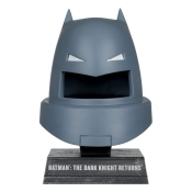 Capa do artigo Batman DC Direct Mini Replica 1/3 Armoured Batman Cowl Dark Knight Returns