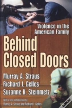 Capa do artigo Behind Closed Doors