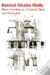Capa do artigo Behind Ghetto Walls