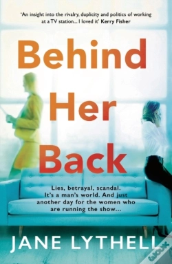 Capa do artigo Behind Her Back