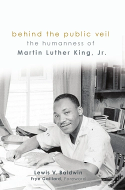 Capa do artigo Behind The Public Veil