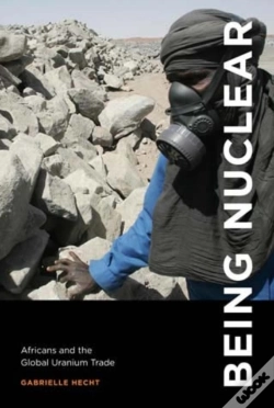 Capa do artigo Being Nuclear