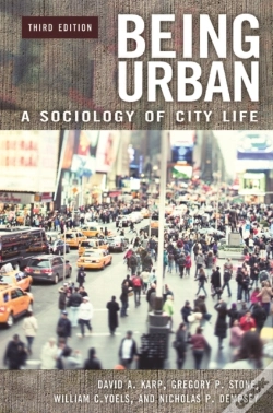 Capa do artigo Being Urban