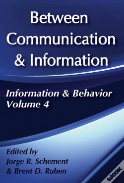 Capa do artigo Between Communication And Information