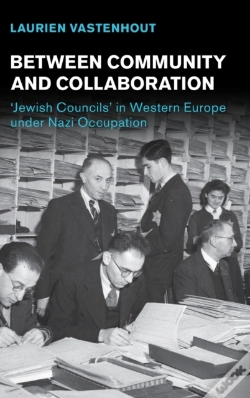 Capa do artigo Between Community And Collaboration