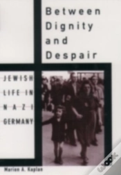 Capa do artigo Between Dignity And Despair