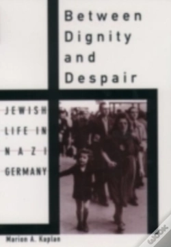 Capa do artigo Between Dignity And Despair