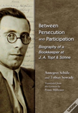 Capa do artigo Between Persecution And Participation