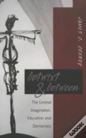 Capa do artigo Betwixt & Between