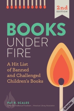 Capa do artigo Books Under Fire
