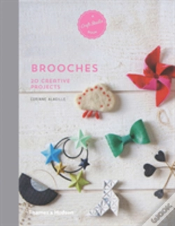 Capa do artigo Brooches