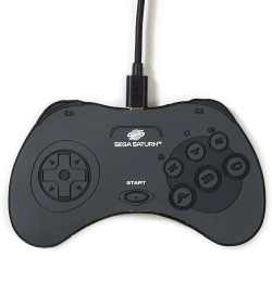 Capa do artigo Wireless charger - SEGA Console: Saturn Control Pad