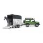Carro Land Rover Defender Station Wagon Com Reboque De Cavalos Bruder 2592 - Preview