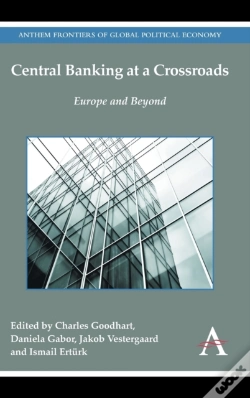 Capa do artigo Central Banking At A Crossroads