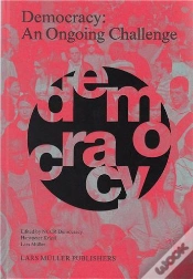 Capa do artigo Challenging Democracy /Anglais