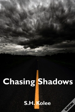 Capa do artigo Chasing Shadows (Shadow Series #2)