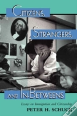 Capa do artigo Citizens, Strangers, And In-Betweens