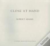 Capa do artigo Close At Hand