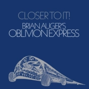 Capa do artigo Closer to It! - Vinil