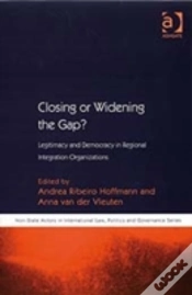 Capa do artigo Closing Or Widening The Gap?