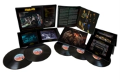 Capa do artigo Clutching at Straws - Vinil