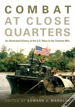 Capa do artigo Combat At Close Quarters