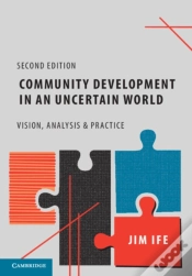 Capa do artigo Community Development In An Uncertain World